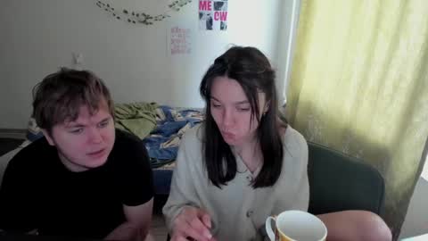 Snapshot of kesh_mne chatting on 04/21/26, 12:22 kesh_mne online show from 04/21/26, 12:22