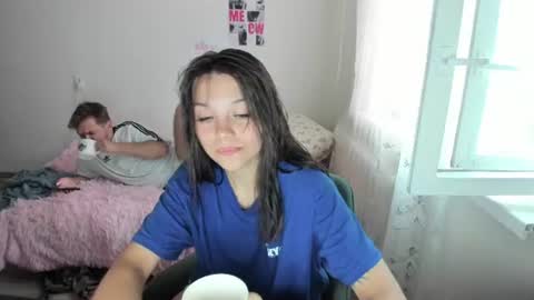 Snapshot of kesh_mne chatting on 06/15/26, 04:20 kesh_mne online show from 06/15/26, 04:20