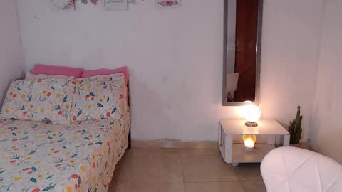 Mia  online show from 01/30/25, 09:25