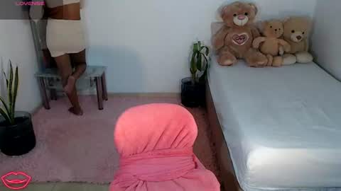 Snapshot of kesha_brooks chatting on 07/23/26, 03:54 Mia online show from 07/23/26, 03:54