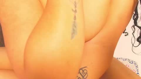 Snapshot of kesha_rosse_ chatting on 06/18/26, 09:14 KESHA online show from 06/18/26, 09:14