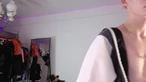 Kessy online show from 10/23/25, 11:57