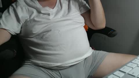 Snapshot of kev92569 chatting on 11/21/25, 01:15 kev92569 online show from 11/21/25, 01:15