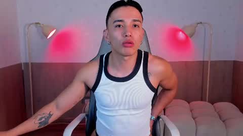 Snapshot of kev_cass chatting on 07/27/26, 12:34 Kevin online show from 07/27/26, 12:34