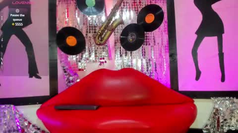 Snapshot of kevin__max_ chatting on 01/12/25, 03:28 Kev online show from 01/12/25, 03:28