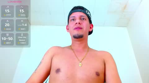 Snapshot of kevin__max_ chatting on 09/30/25, 07:19 Kev online show from 09/30/25, 07:19