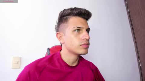 Snapshot of kevin_ahs1 chatting on 03/13/26, 04:24 Kevin Ahs online show from 03/13/26, 04:24