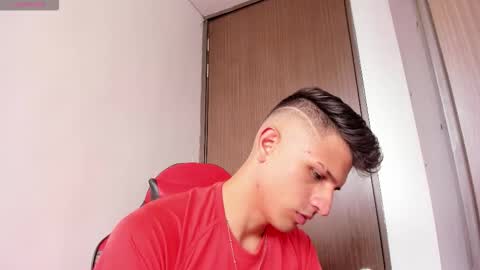 Snapshot of kevin_ahs1 chatting on 03/17/26, 05:16 Kevin Ahs online show from 03/17/26, 05:16