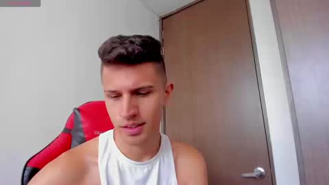 Snapshot of kevin_ahs1 chatting on 03/20/26, 05:29 Kevin Ahs online show from 03/20/26, 05:29