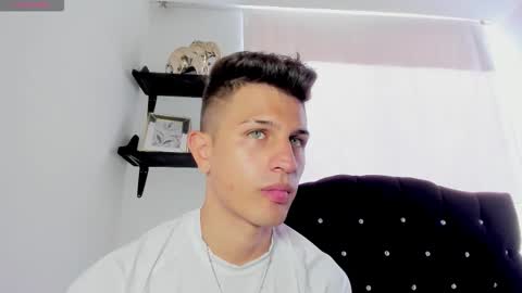 Snapshot of kevin_ahs1 chatting on 03/25/26, 05:08 Kevin Ahs online show from 03/25/26, 05:08