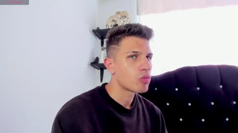 Snapshot of kevin_ahs1 chatting on 04/06/26, 08:10 Kevin Ahs online show from 04/06/26, 08:10