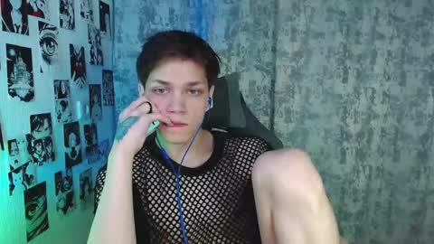 Kevin online show from 10/10/25, 04:22