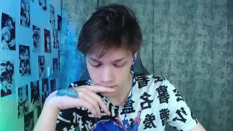 Kevin online show from 10/28/25, 04:49