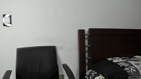 kevin_malone22 online show from 12/14/25, 11:53