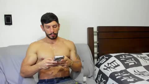Snapshot of kevin_malone22 chatting on 05/19/26, 12:05 kevin_malone22 online show from 05/19/26, 12:05