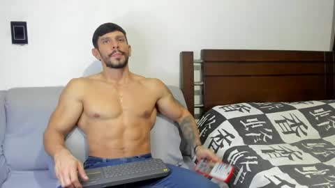 Snapshot of kevin_malone22 chatting on 06/08/26, 09:26 kevin_malone22 online show from 06/08/26, 09:26