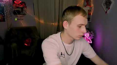 Snapshot of kevin_nix_ chatting on 02/21/26, 09:27 kevin_nix_ online show from 02/21/26, 09:27