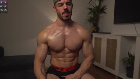 Snapshot of kevinandresxx chatting on 01/25/25, 06:57 Kevin online show from 01/25/25, 06:57