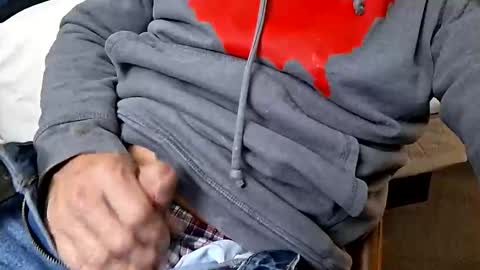 Snapshot of kevinj6969 chatting on 10/30/25, 11:05 kevinj6969 online show from 10/30/25, 11:05