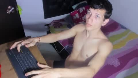 Snapshot of kevinkewma chatting on 11/18/25, 06:34 kevinkewma online show from 11/18/25, 06:34