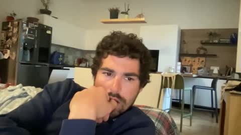 Snapshot of kevinpillobello chatting on 04/14/26, 04:35 kevinpillobello online show from 04/14/26, 04:35