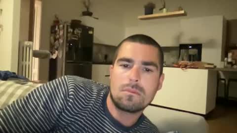Snapshot of kevinpillobello chatting on 05/12/26, 07:00 kevinpillobello online show from 05/12/26, 07:00