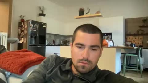 Snapshot of kevinpillobello chatting on 05/15/26, 02:57 kevinpillobello online show from 05/15/26, 02:57