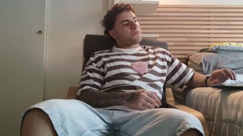 Snapshot of kevinwolf777 chatting on 03/19/26, 10:14 Kevin online show from 03/19/26, 10:14