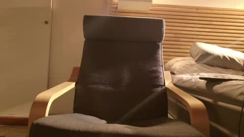 Snapshot of kevinwolf777 chatting on 04/21/26, 05:14 Kevin online show from 04/21/26, 05:14