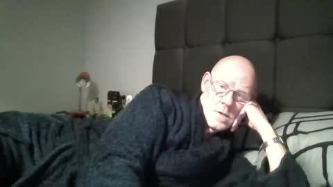 kevlooking4sez online show from 01/05/25, 12:20