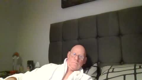 kevlooking4sez online show from 02/16/25, 10:43