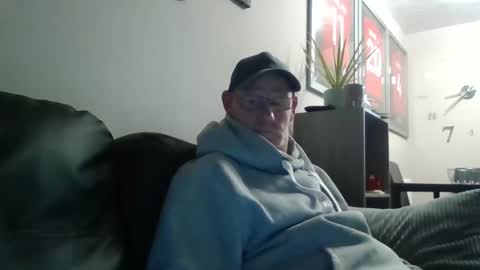 kevlooking4sez online show from 09/23/25, 07:39