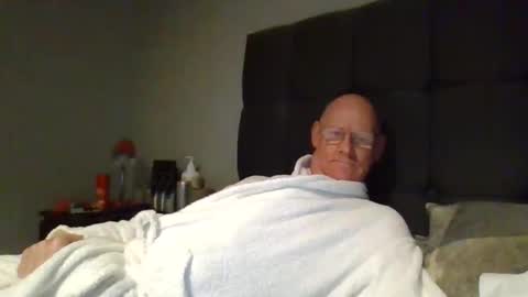 kevlooking4sez online show from 10/03/25, 10:29