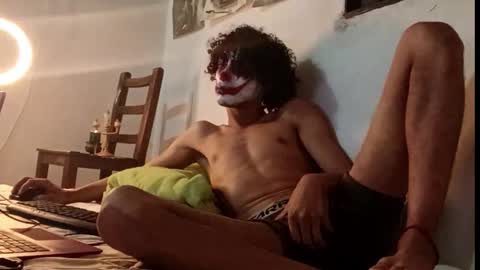 Snapshot of kevvluna05 chatting on 11/01/25, 06:59 kevvluna05 online show from 11/01/25, 06:59