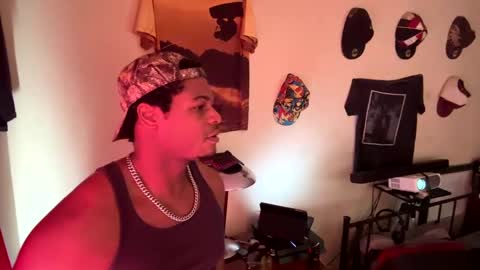 Snapshot of keybump323 chatting on 01/13/25, 06:59 Keybump online show from 01/13/25, 06:59