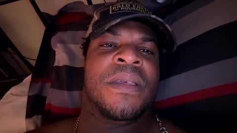 Snapshot of keybump323 chatting on 03/12/25, 10:39 Keybump online show from 03/12/25, 10:39