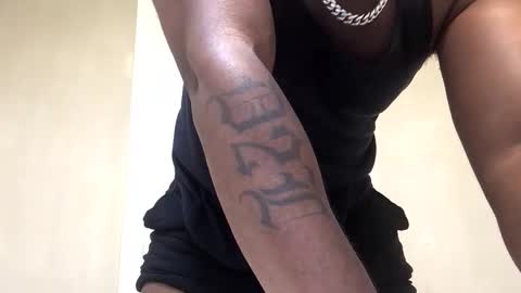 Snapshot of keybump323 chatting on 09/09/25, 02:16 Keybump online show from 09/09/25, 02:16