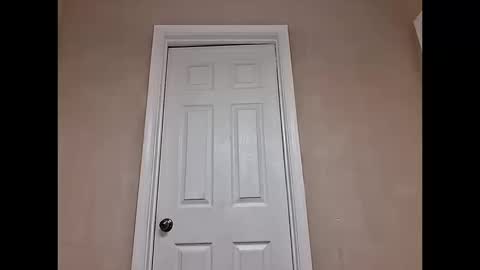 Snapshot of keybump323 chatting on 10/19/25, 03:01 Keybump online show from 10/19/25, 03:01