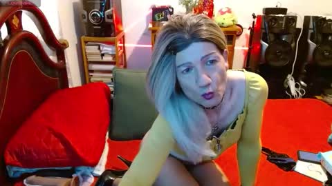 Snapshot of keyla_13 chatting on 04/28/26, 04:34 keyla_13 online show from 04/28/26, 04:34