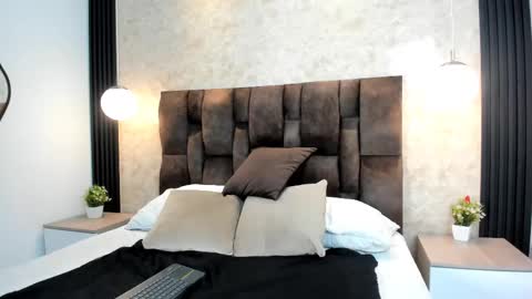 Snapshot of keyla__ross chatting on 02/22/25, 10:09 keyla ross online show from 02/22/25, 10:09