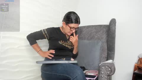 Keila Milf online show from 03/07/25, 03:08