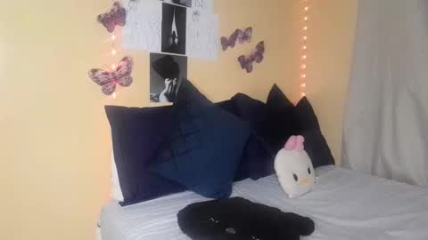 Snapshot of keylaa4 chatting on 01/16/25, 01:36 keyla online show from 01/16/25, 01:36