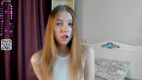 Snapshot of keylalong chatting on 01/24/25, 03:13 Hi Im Mary Glad to see you in my room PVT is open online show from 01/24/25, 03:13