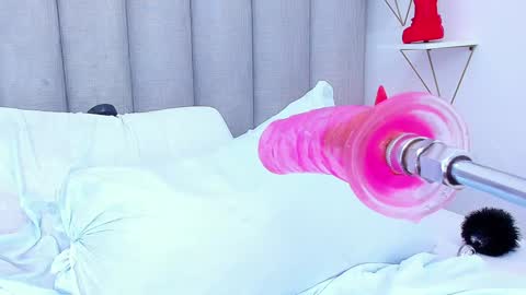 Snapshot of keyllaa_ chatting on 12/12/24, 12:27 Keylla online show from 12/12/24, 12:27