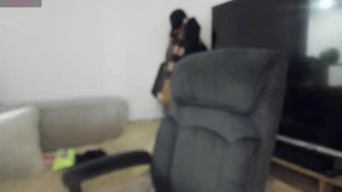 Laura online show from 12/13/24, 01:15