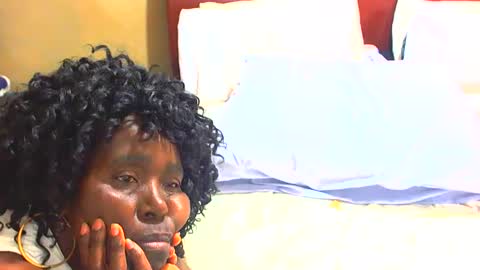 keysenbarxx19 online show from 12/18/24, 09:58