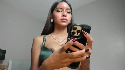 Snapshot of keziakinlley chatting on 01/06/26, 04:27 keziakinlley online show from 01/06/26, 04:27