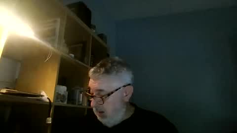 Snapshot of kfremat62 chatting on 10/23/25, 02:16 socjokremat online show from 10/23/25, 02:16