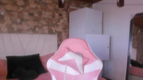 Khami online show from 04/28/26, 08:03