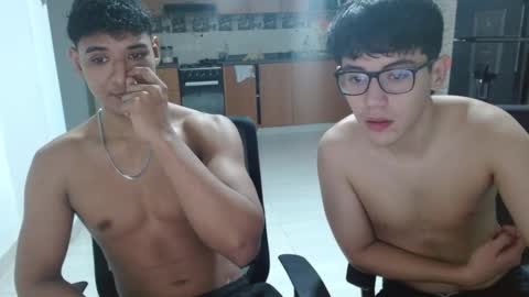 Khan Belic online show from 11/11/25, 04:34